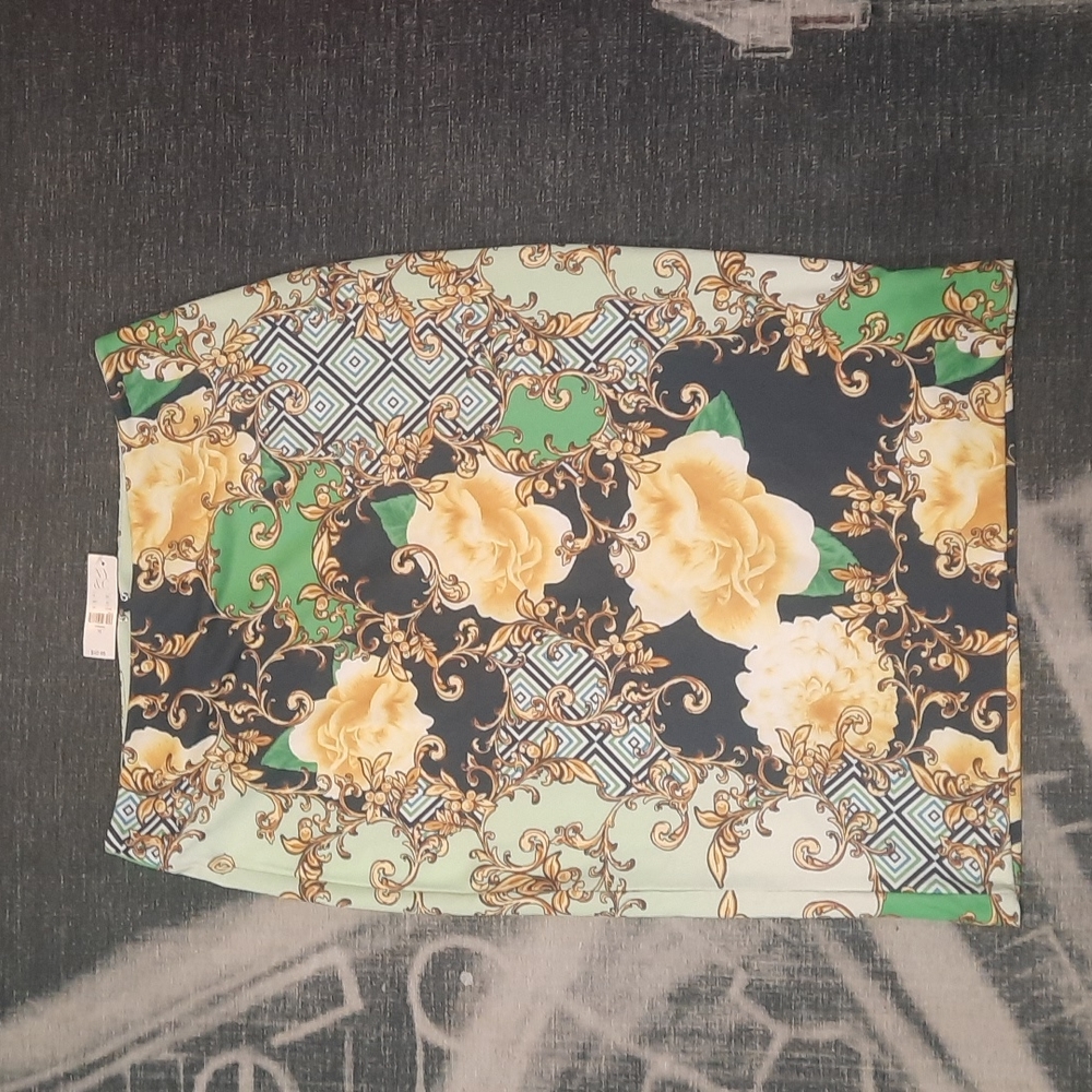 New York & Company NY&C green abstract floral skirt